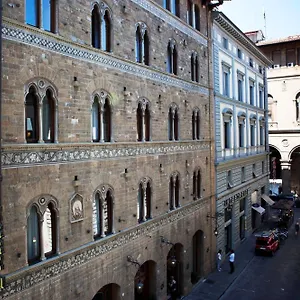 Hotel Pierre, Firenze