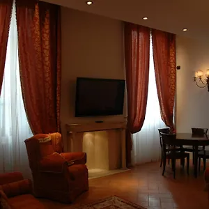 Aparthotel First Of, Firenze